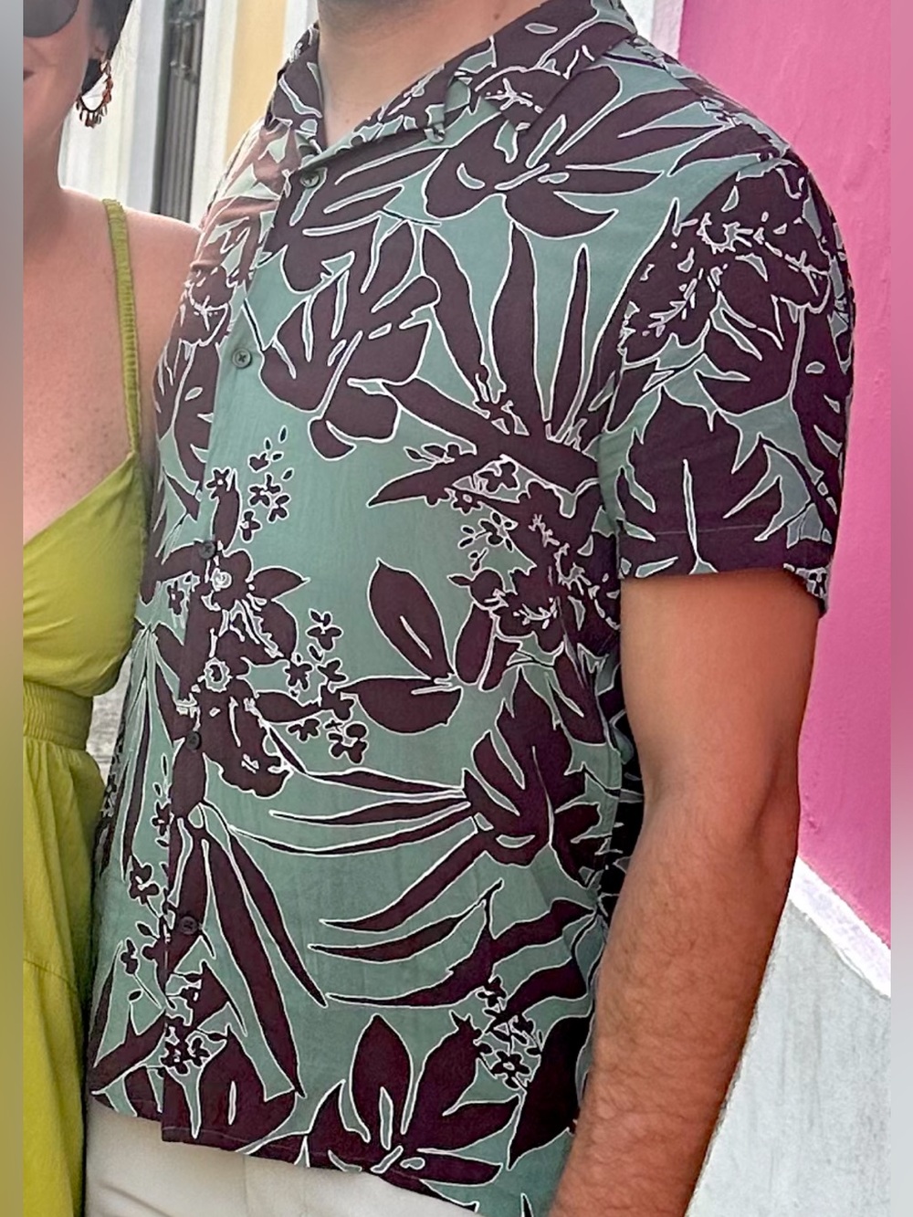 Express Short Sleeve Floral Button-Down Shirt in Mint Green & Dark Brown